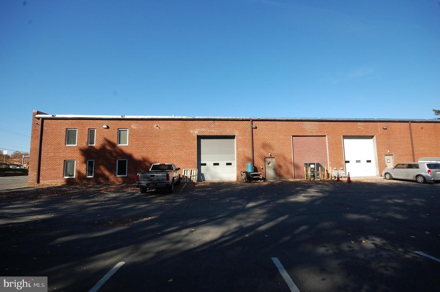 7215 Lockport Pl #suite A Property Photo 3