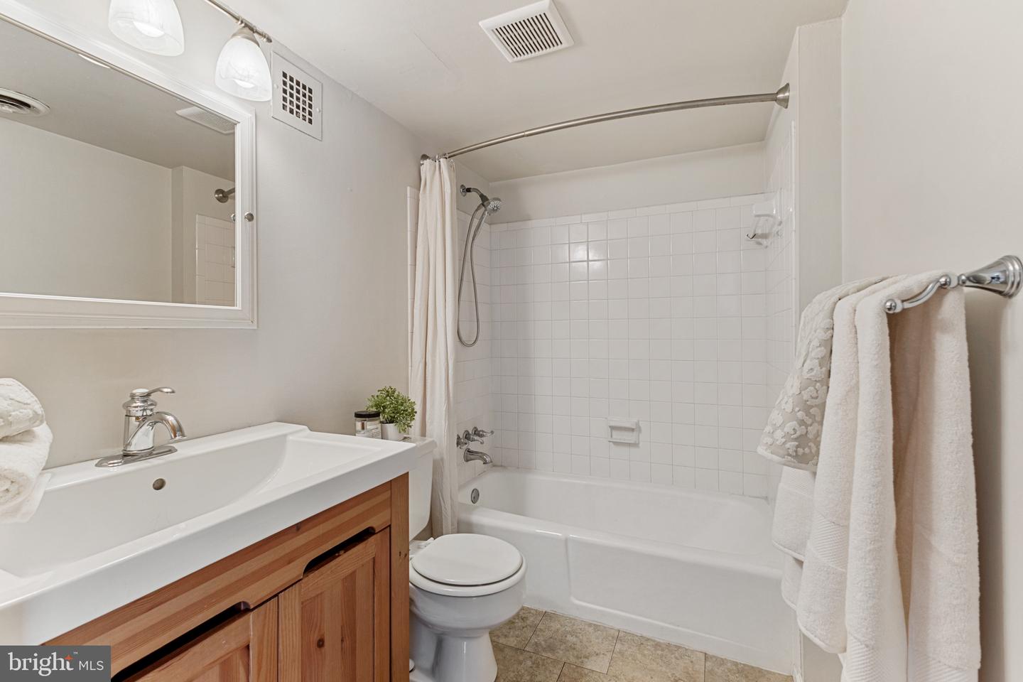 2630 Fort Farnsworth Rd #149 Property Photo 7
