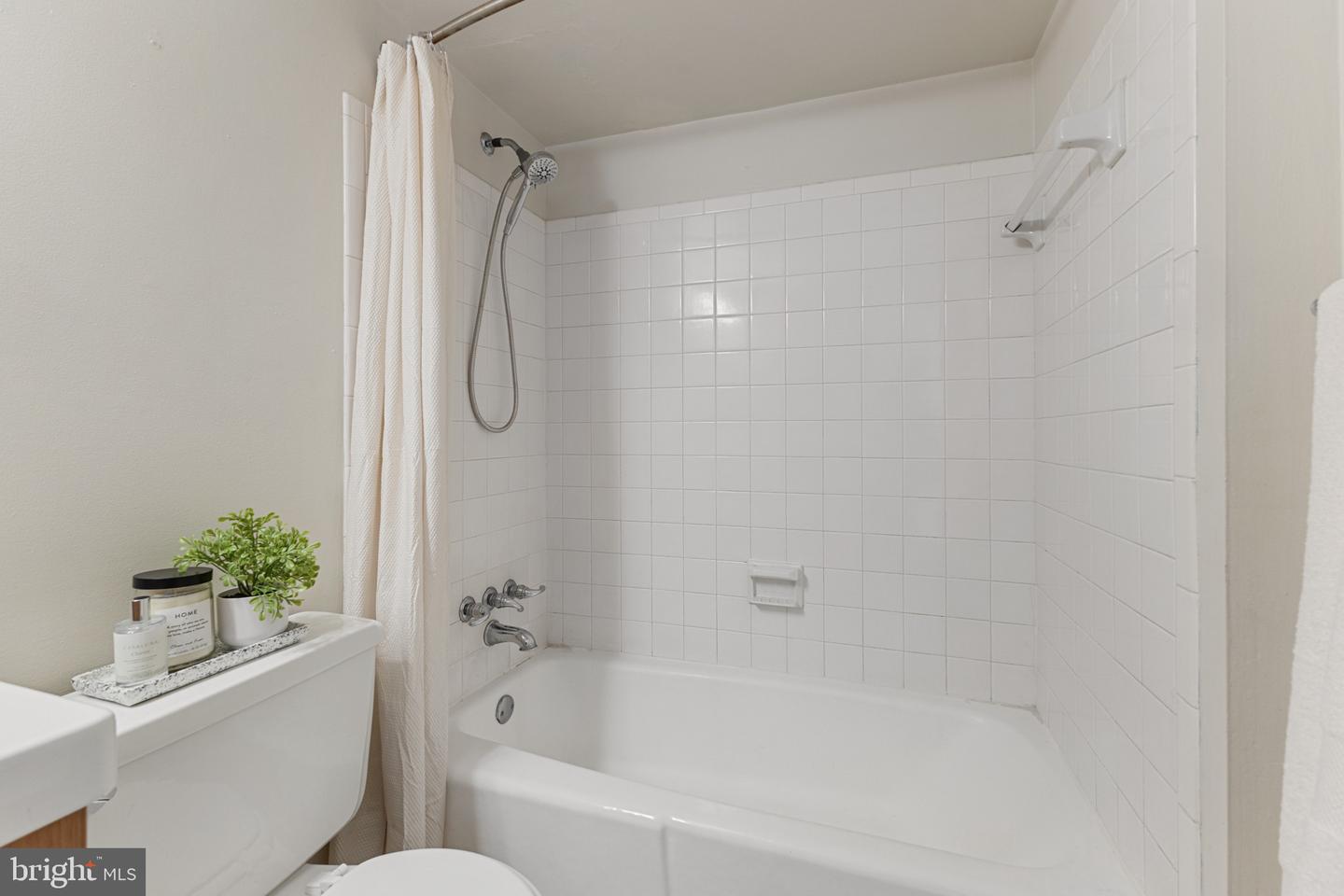 2630 Fort Farnsworth Rd #149 Property Photo 8