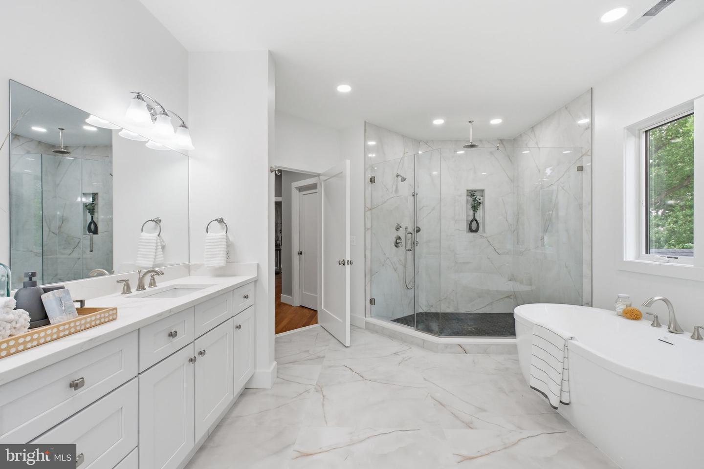 7631 Lisle Ave Property Photo 35