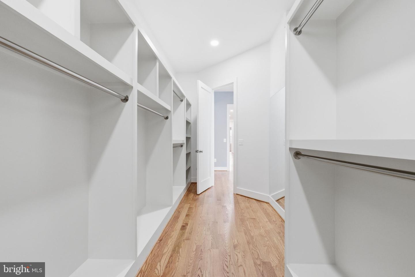 7631 Lisle Ave Property Photo 39