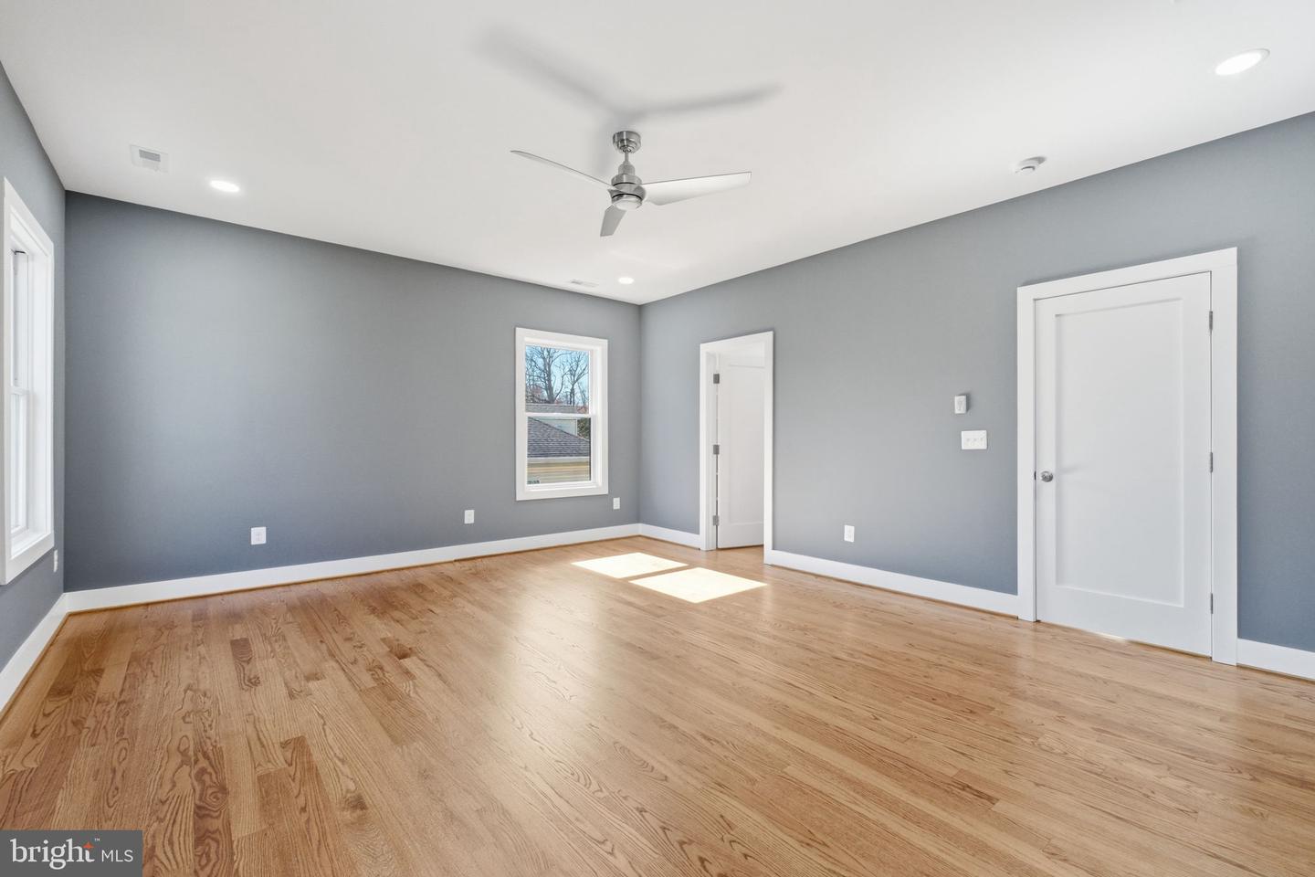 7631 Lisle Ave Property Photo 45
