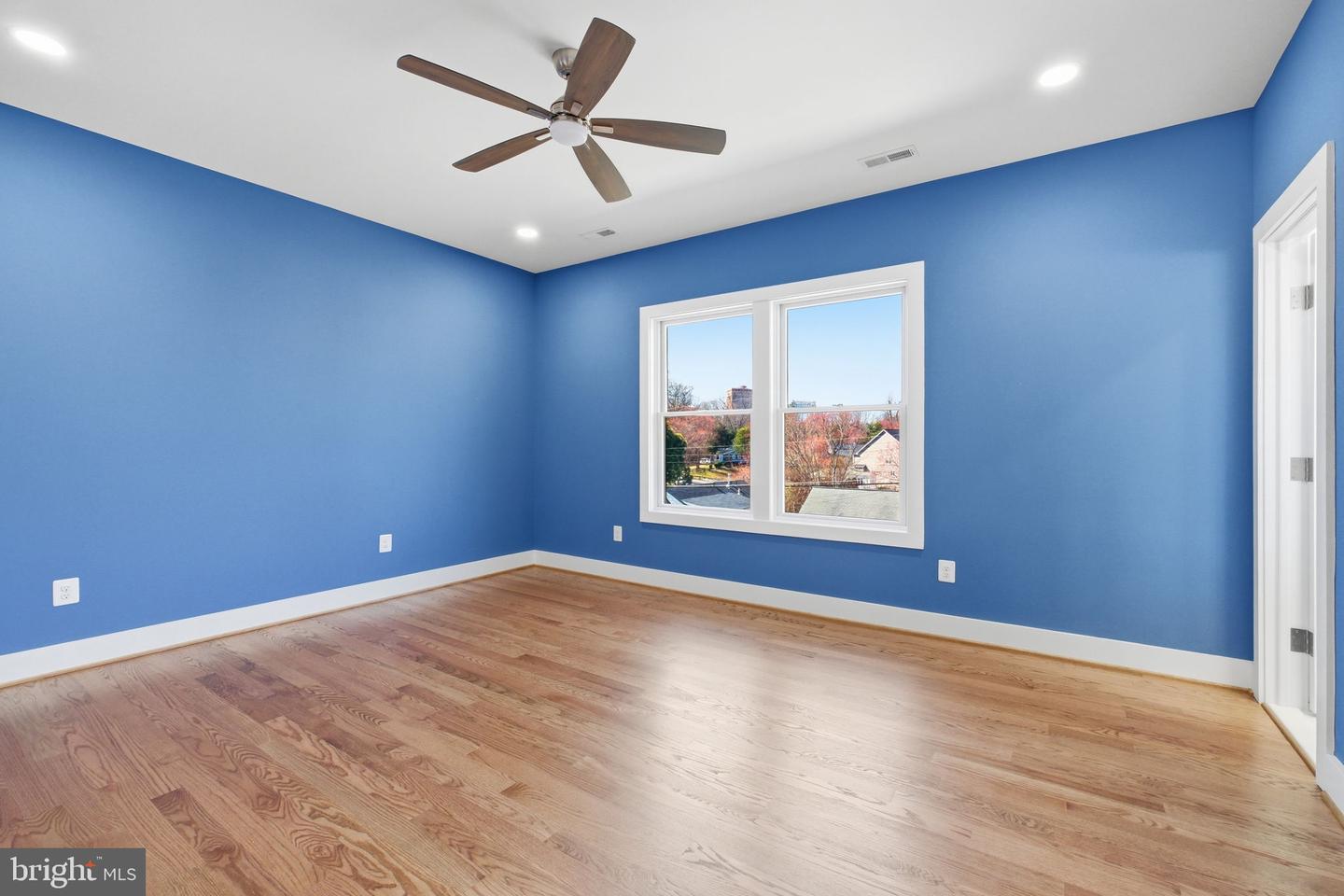 7631 Lisle Ave Property Photo 46