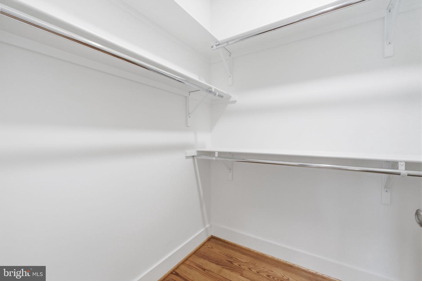 7631 Lisle Ave Property Photo 56