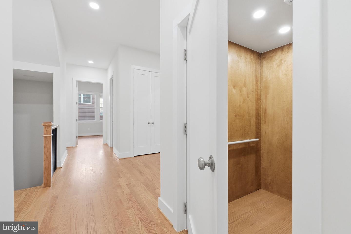 7631 Lisle Ave Property Photo 58