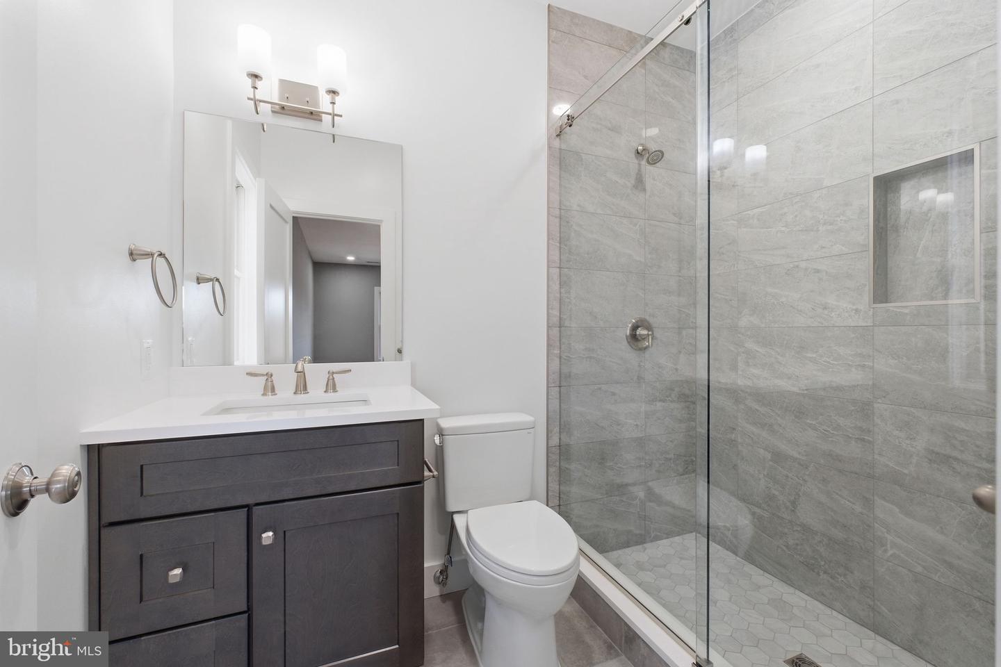 7631 Lisle Ave Property Photo 60