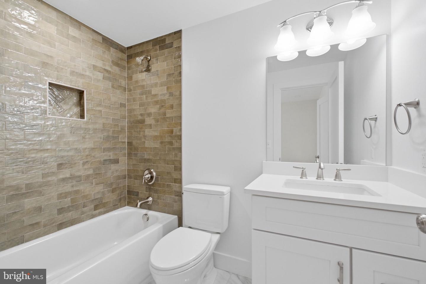 7631 Lisle Ave Property Photo 69