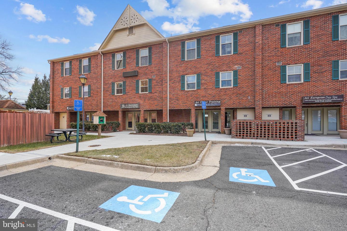 10130 Colvin Run Rd #b Property Photo 1