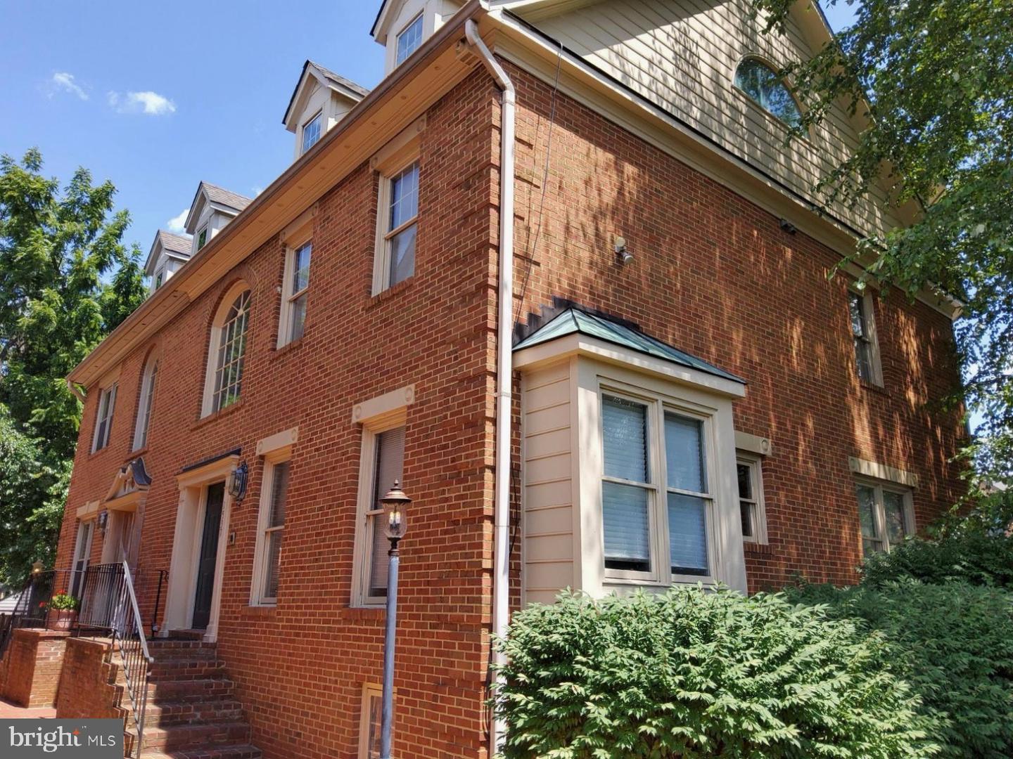 1537 Cedar Ave Property Photo 1