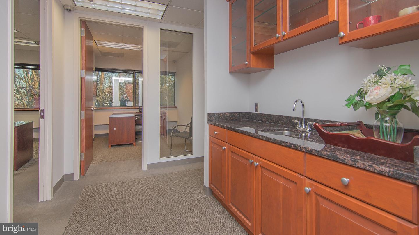 8230 Boone Blvd #350 Property Photo 17