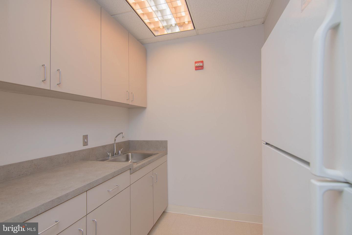 8230 Boone Blvd #350 Property Photo 18
