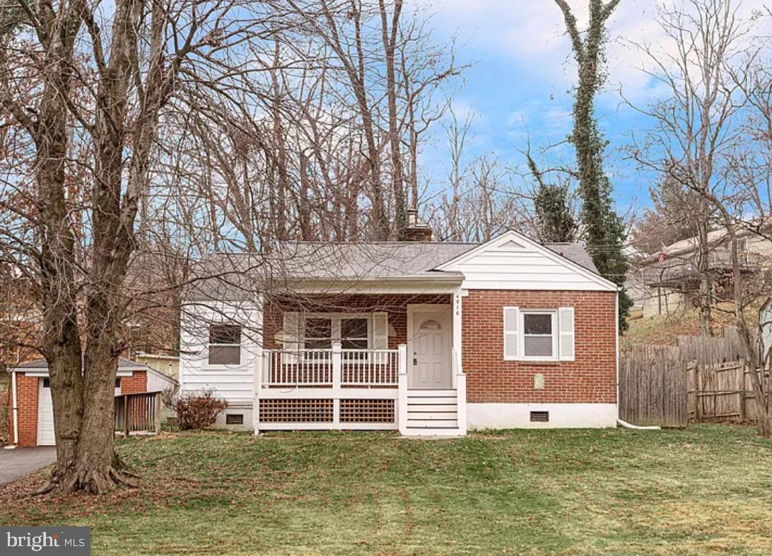 4916 Chowan Ave Property Photo 1