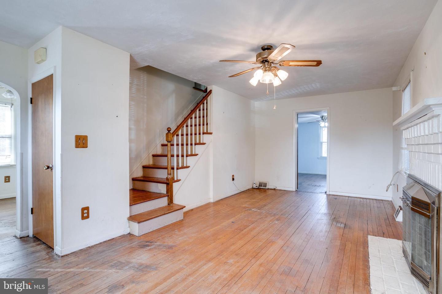4116 Main St Property Photo 5