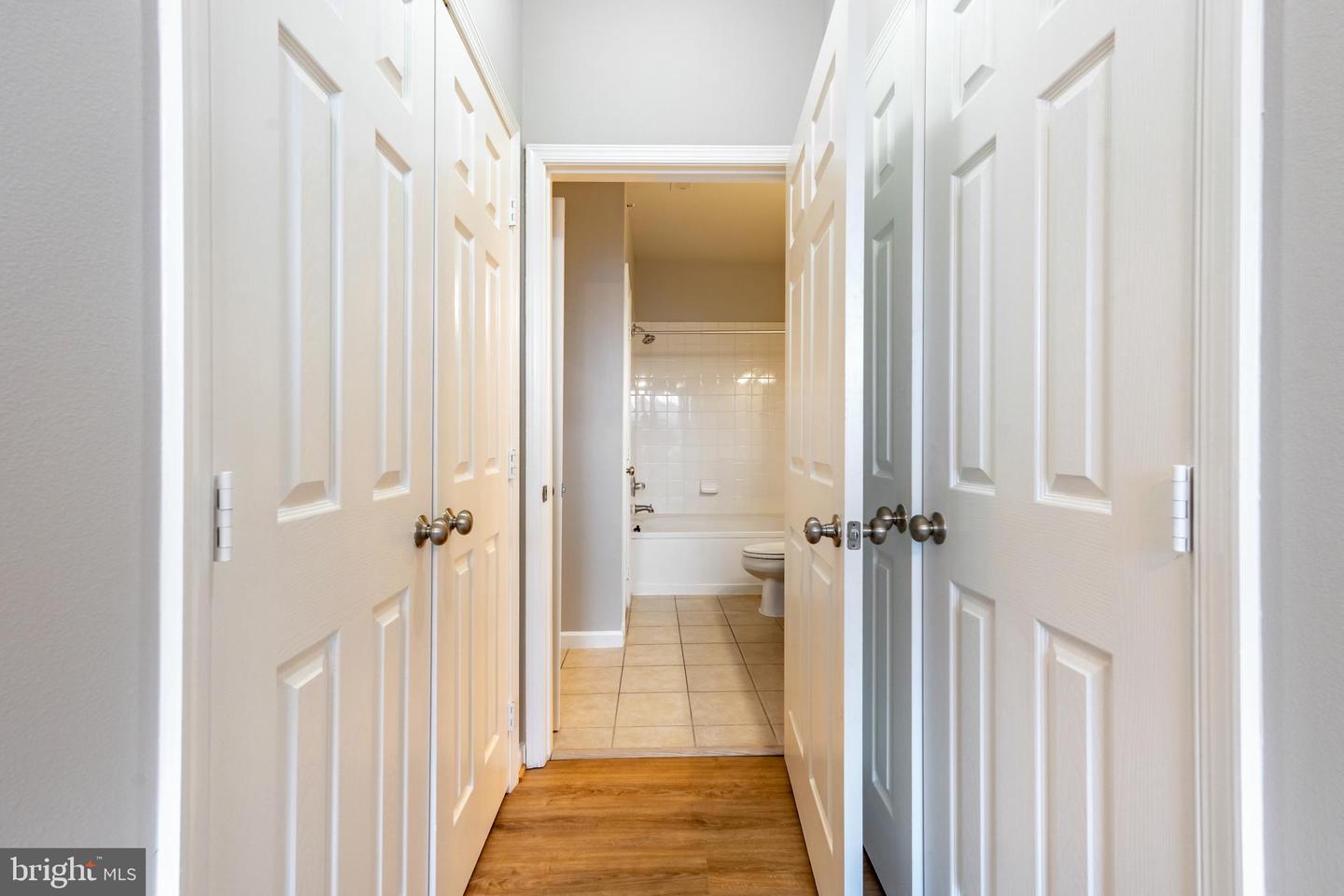 12958 Centre Park Cir #420 Property Photo 18