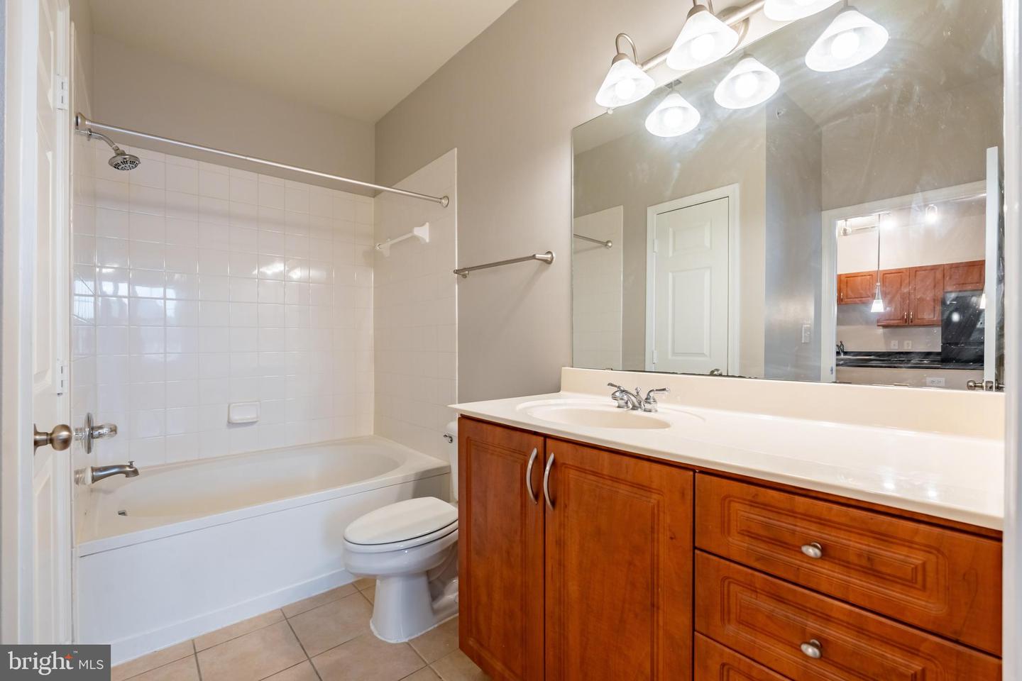 12958 Centre Park Cir #420 Property Photo 19