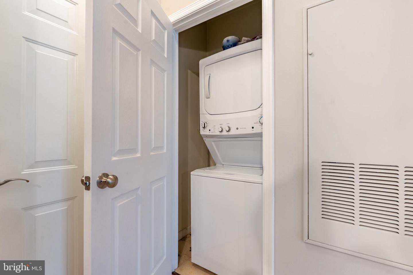12958 Centre Park Cir #420 Property Photo 22