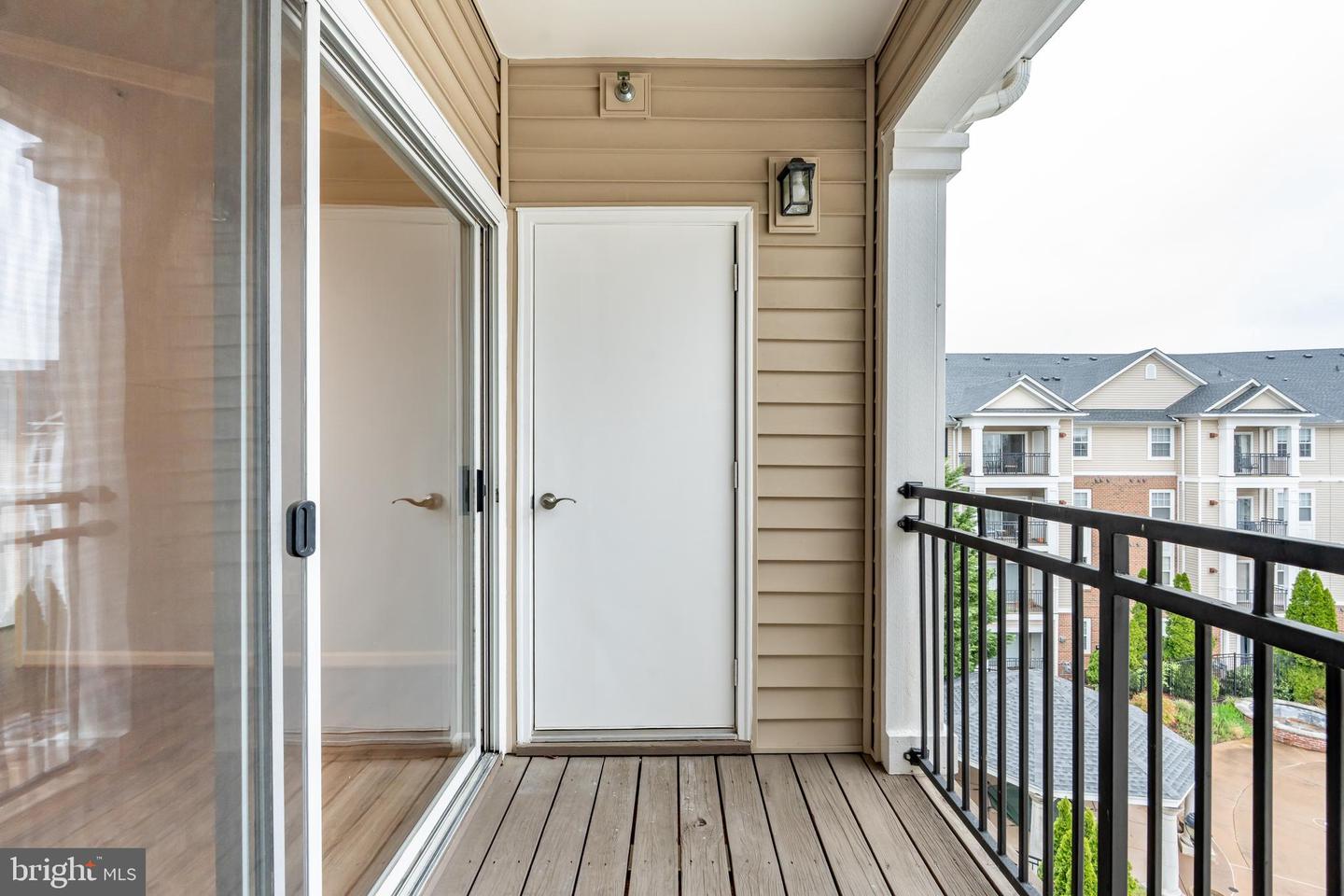 12958 Centre Park Cir #420 Property Photo 25