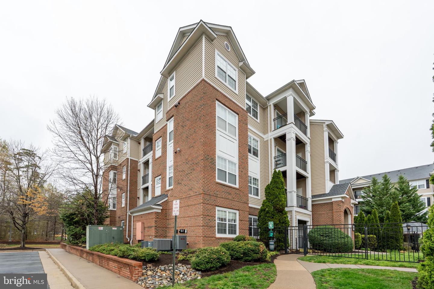 12958 Centre Park Cir #420 Property Photo 28