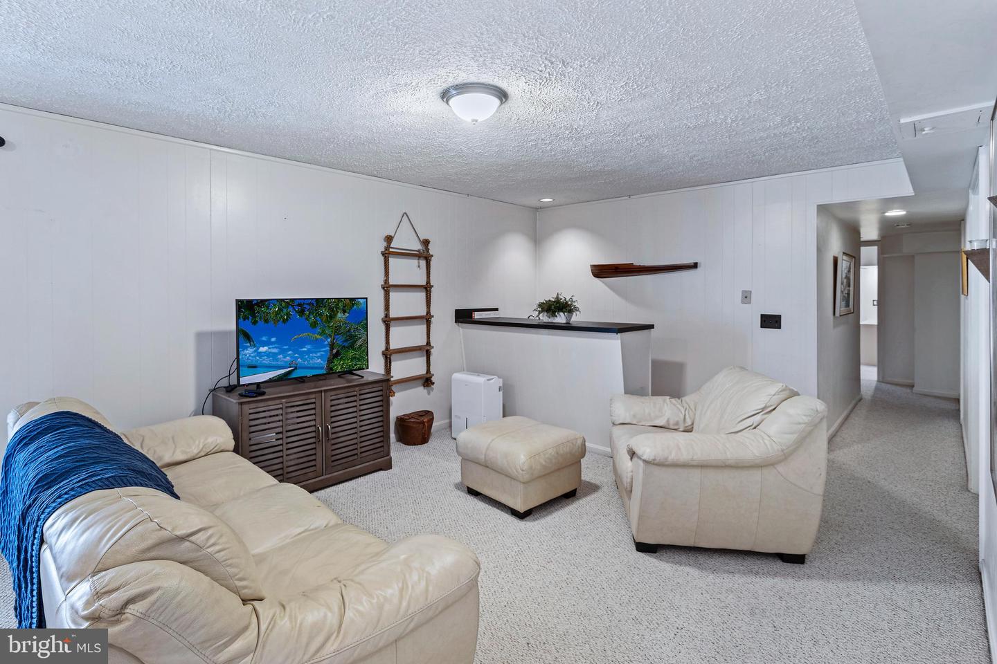6096 Arrington Dr Property Photo 45