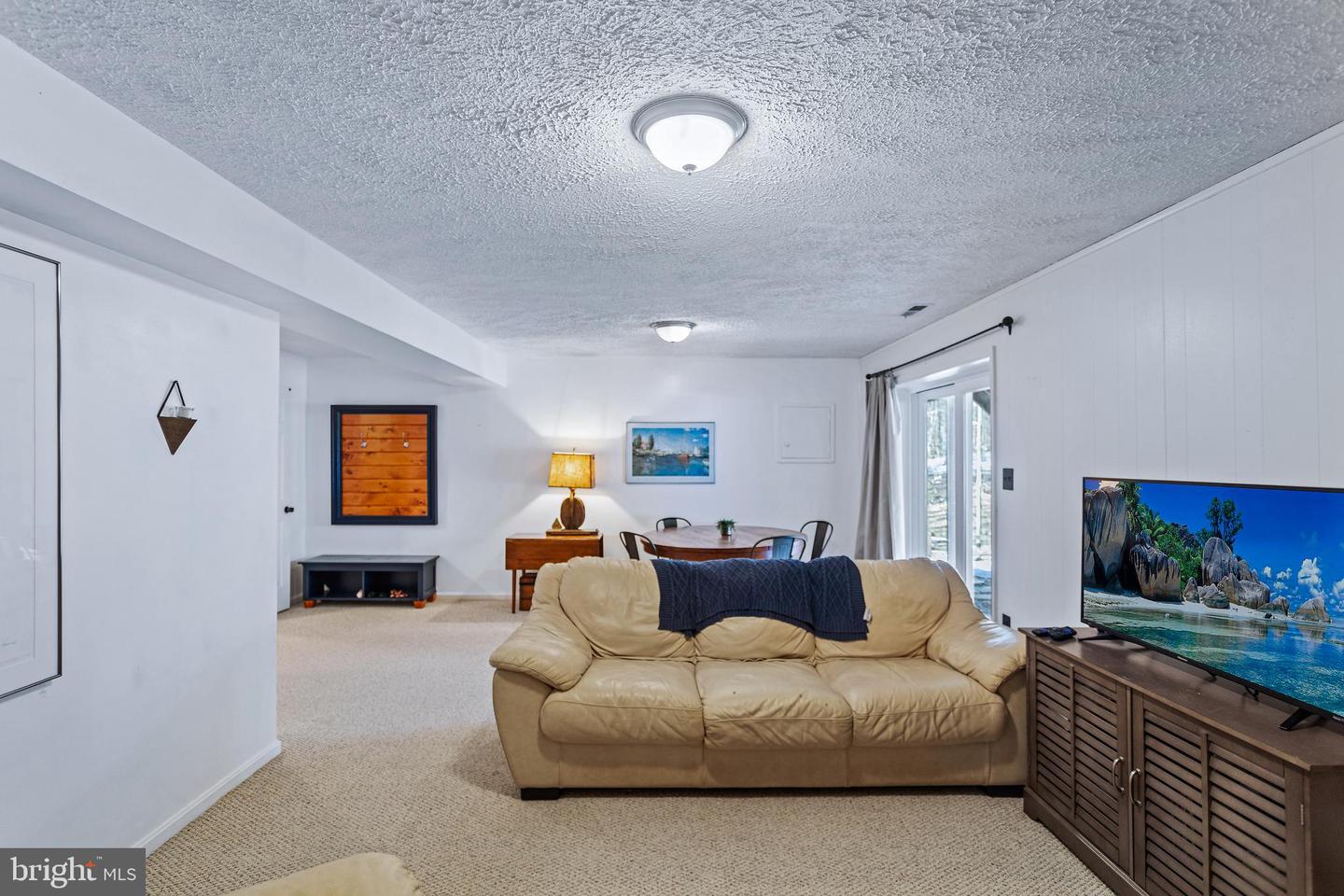 6096 Arrington Dr Property Photo 46