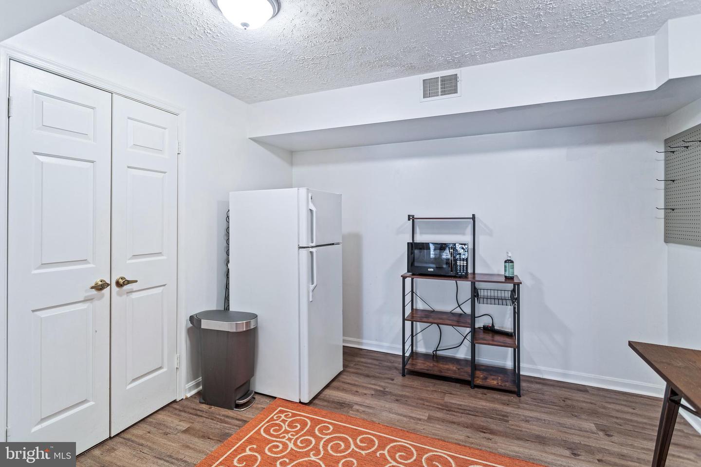 6096 Arrington Dr Property Photo 49