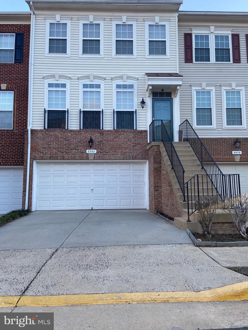 8580 Wyngate Manor Ct Property Photo