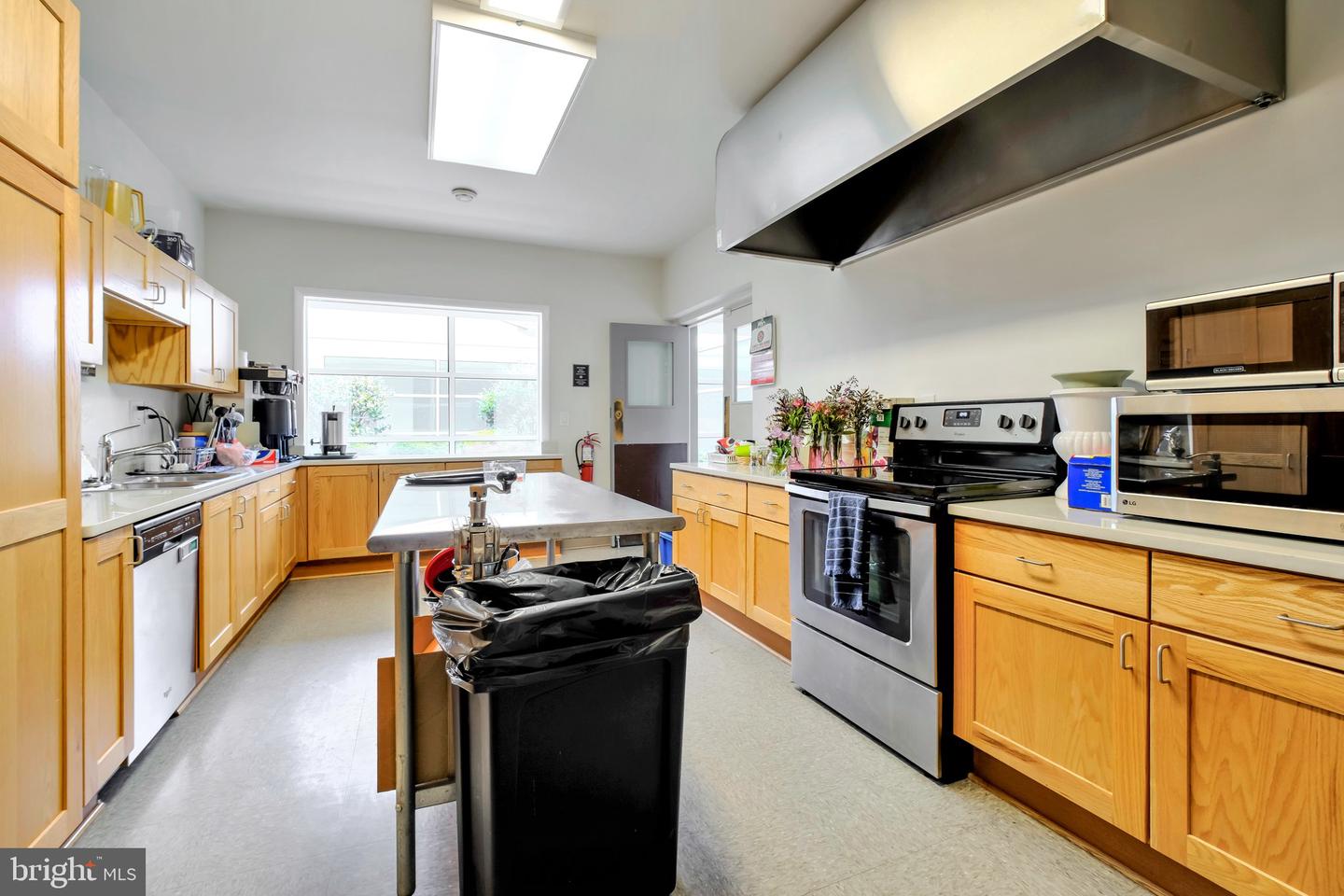 1301 Collingwood Rd Property Photo 45