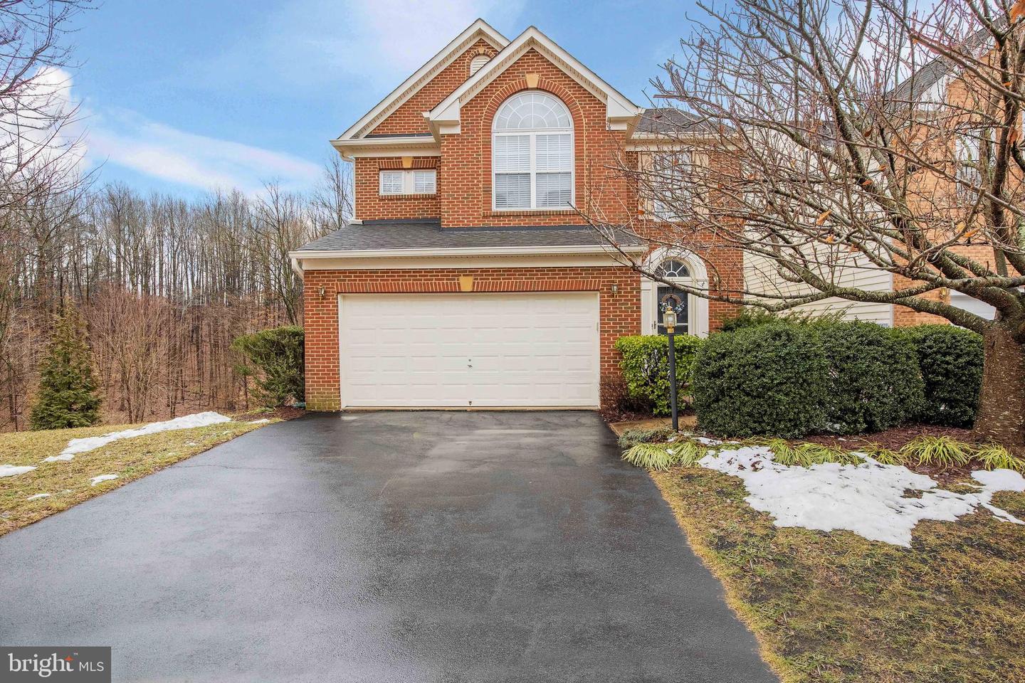 6851 Rolling Creek Way Property Photo