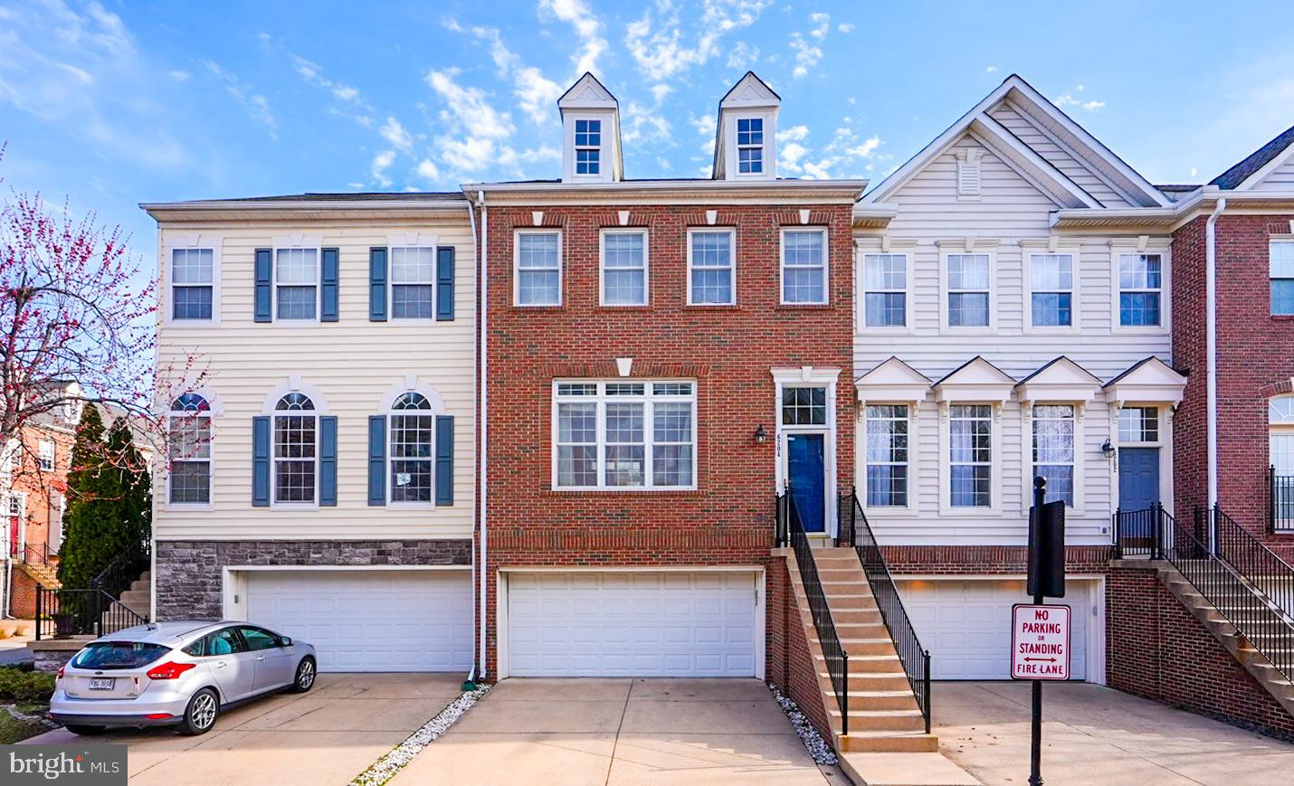 Autumn Chase Hunt Real Estate Listings Main Image