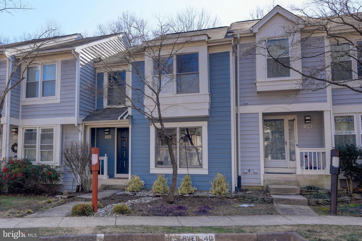 1636 OAK SPRING WAY Property Photo 1