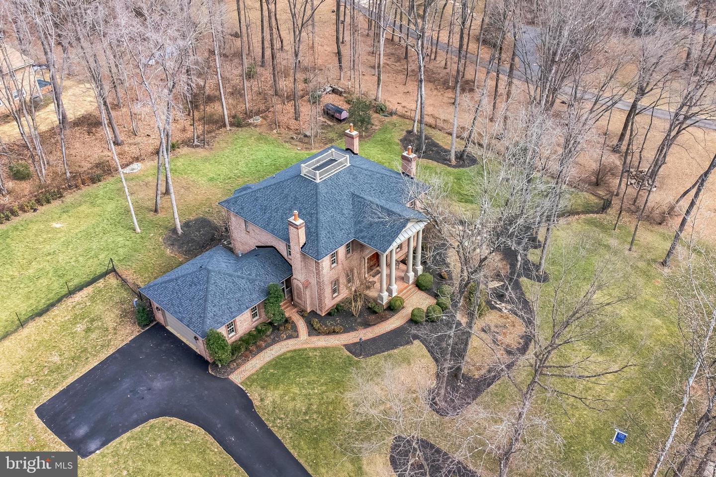 10420 Adel Rd Property Photo
