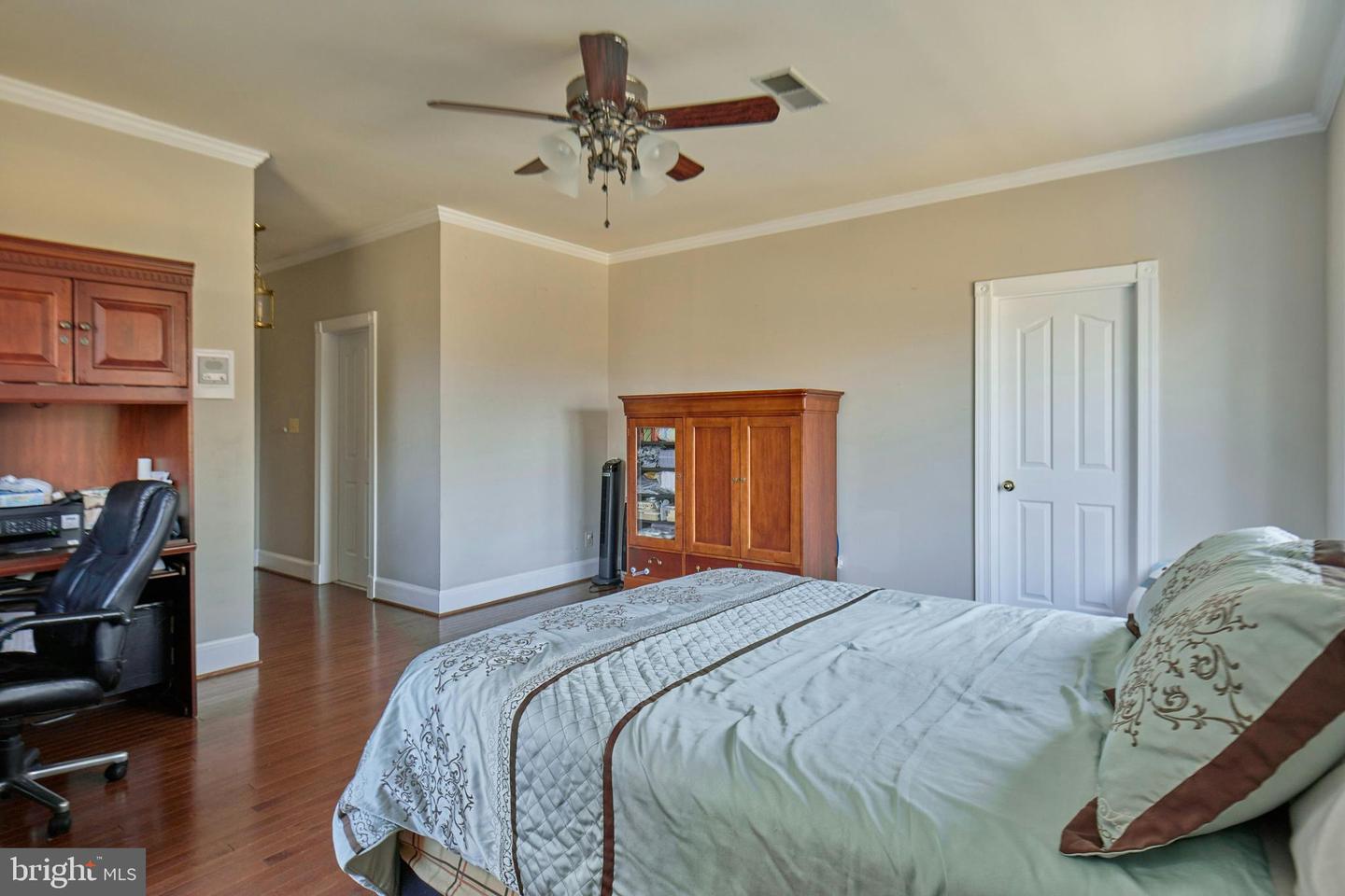 6830 Clifton Rd Property Photo 41