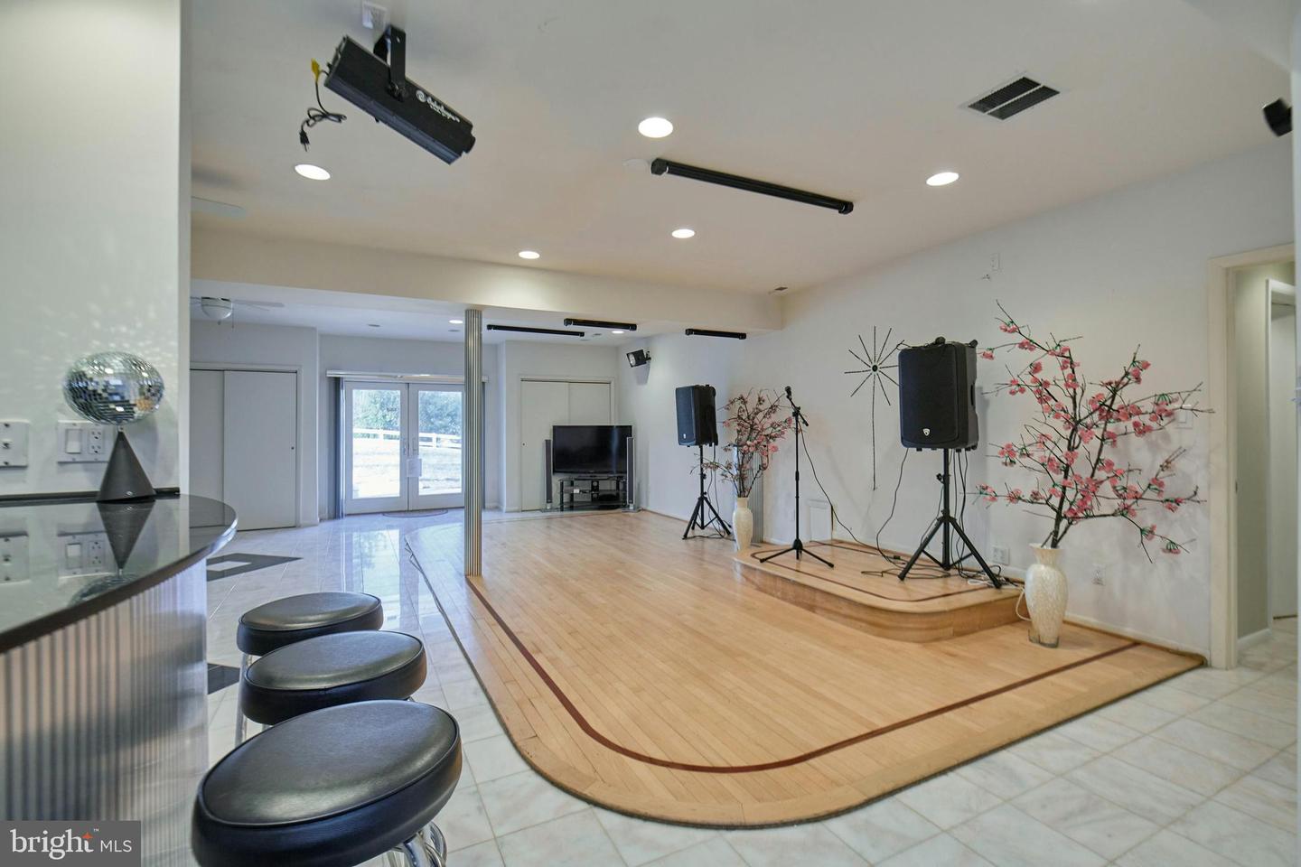 6830 Clifton Rd Property Photo 45