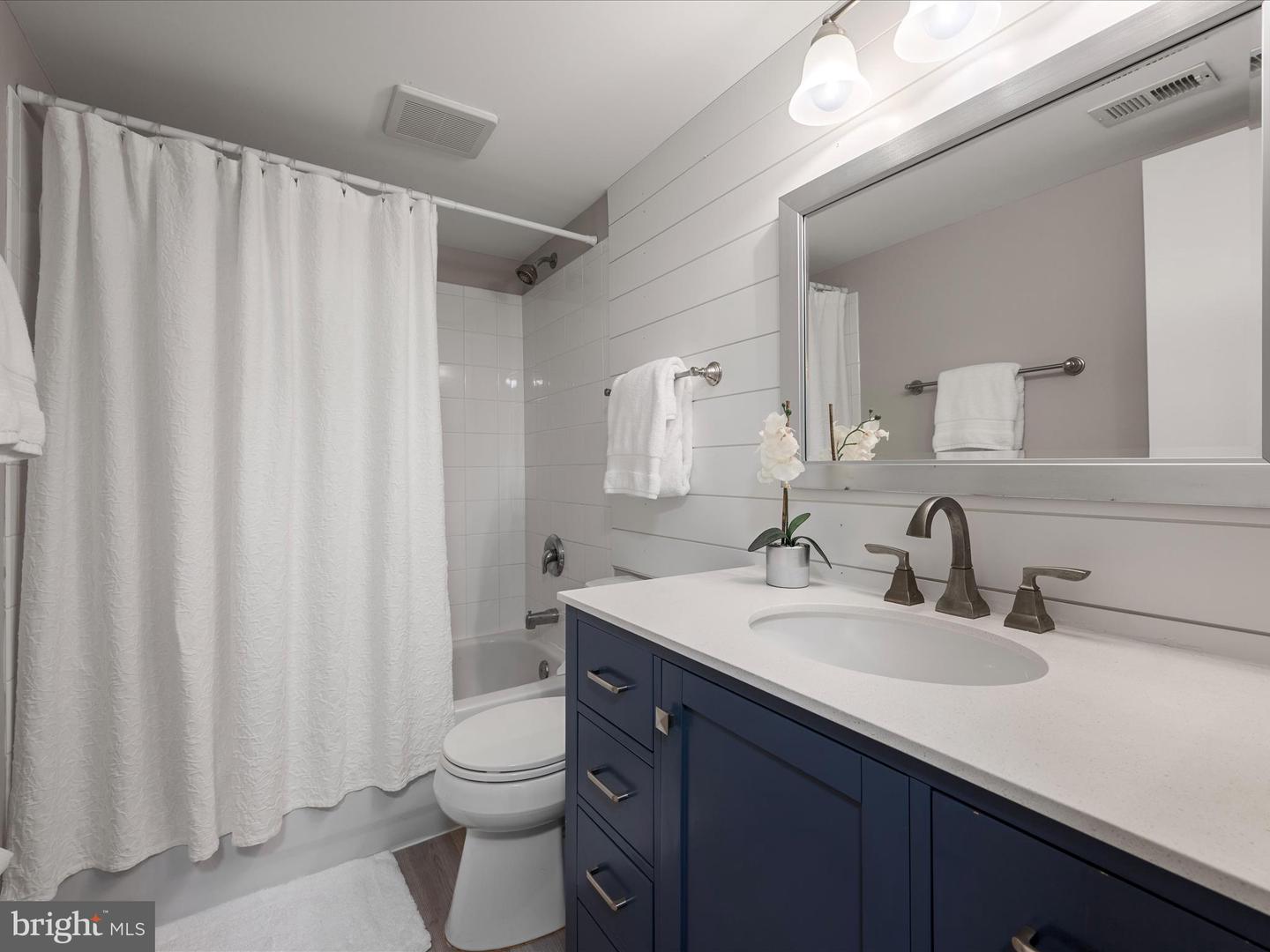 11839 Shire Ct #11b Property Photo 17