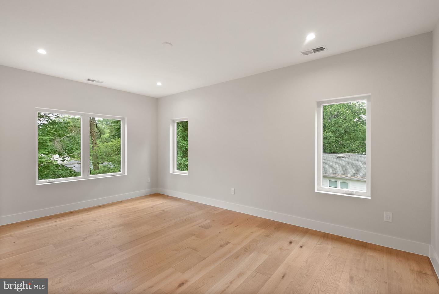 8023 Lewinsville Rd Property Photo 66