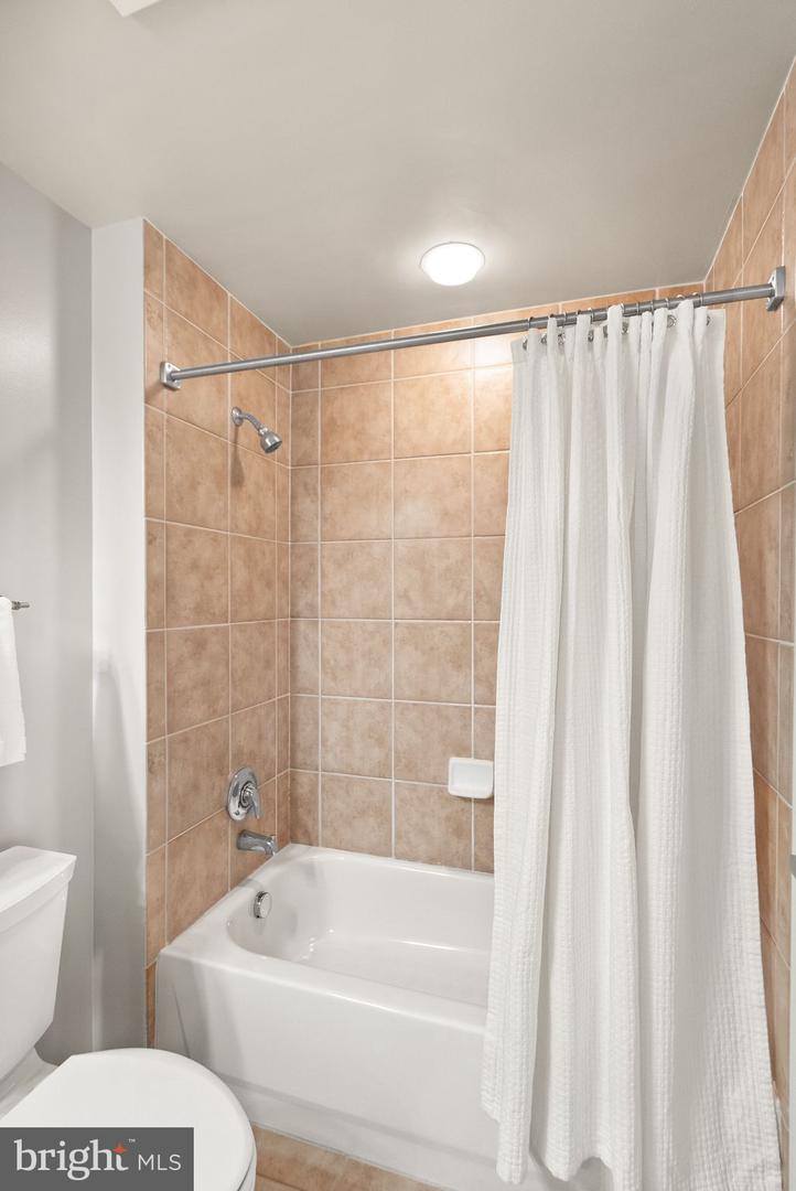 11760 Sunrise Valley Dr #1009 Property Photo 34