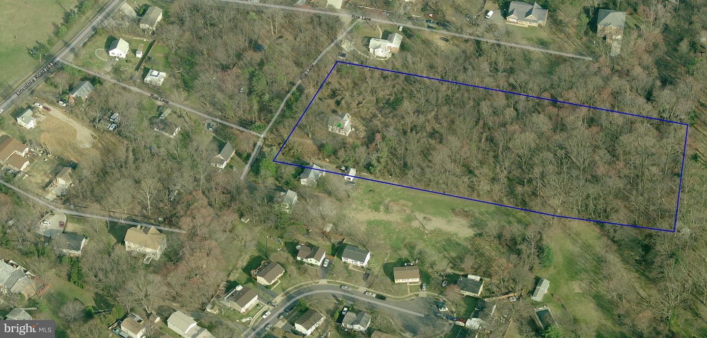 4214 Pine Lane Property Photo 2