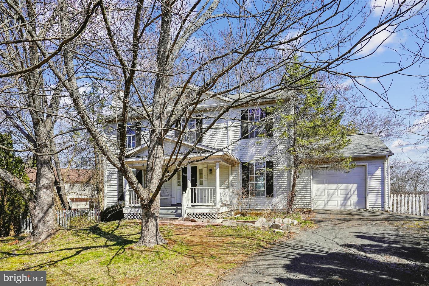 1451 Parkvale Ct Property Photo