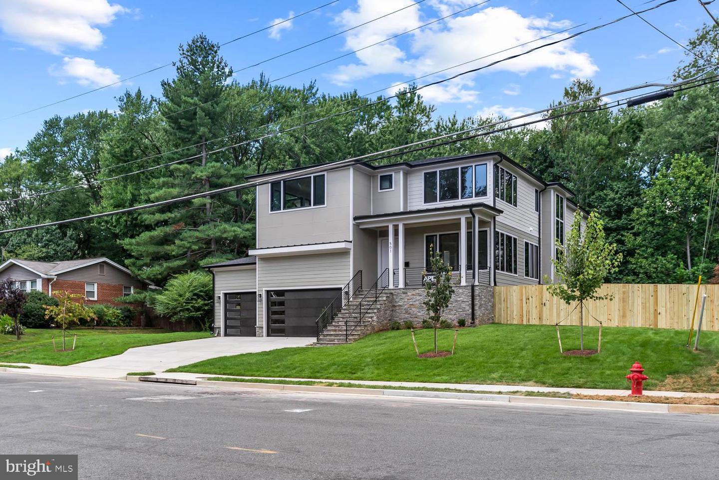 501 Yeonas Dr Sw Property Photo 2