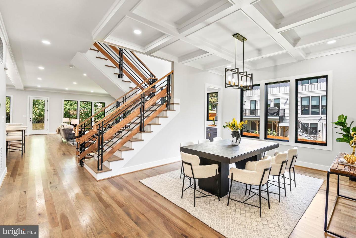 501 Yeonas Dr Sw Property Photo 7