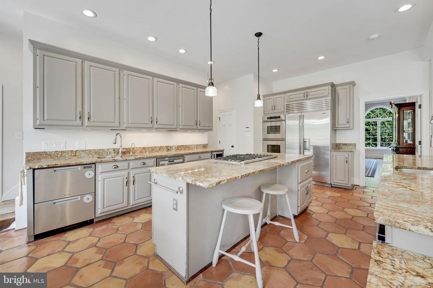 933 Bellview Rd Property Photo 17