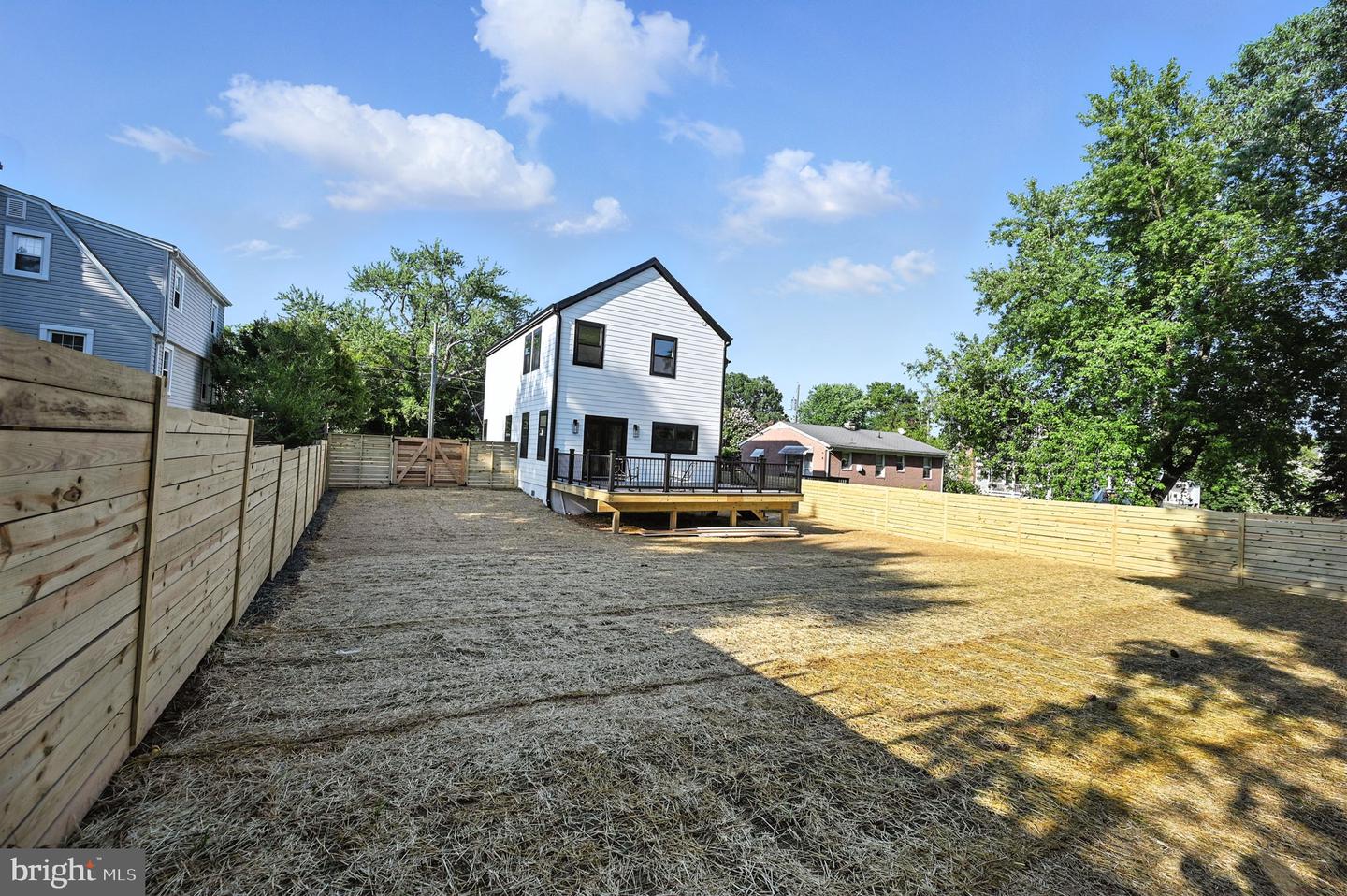 2809 Memorial St Property Photo 59