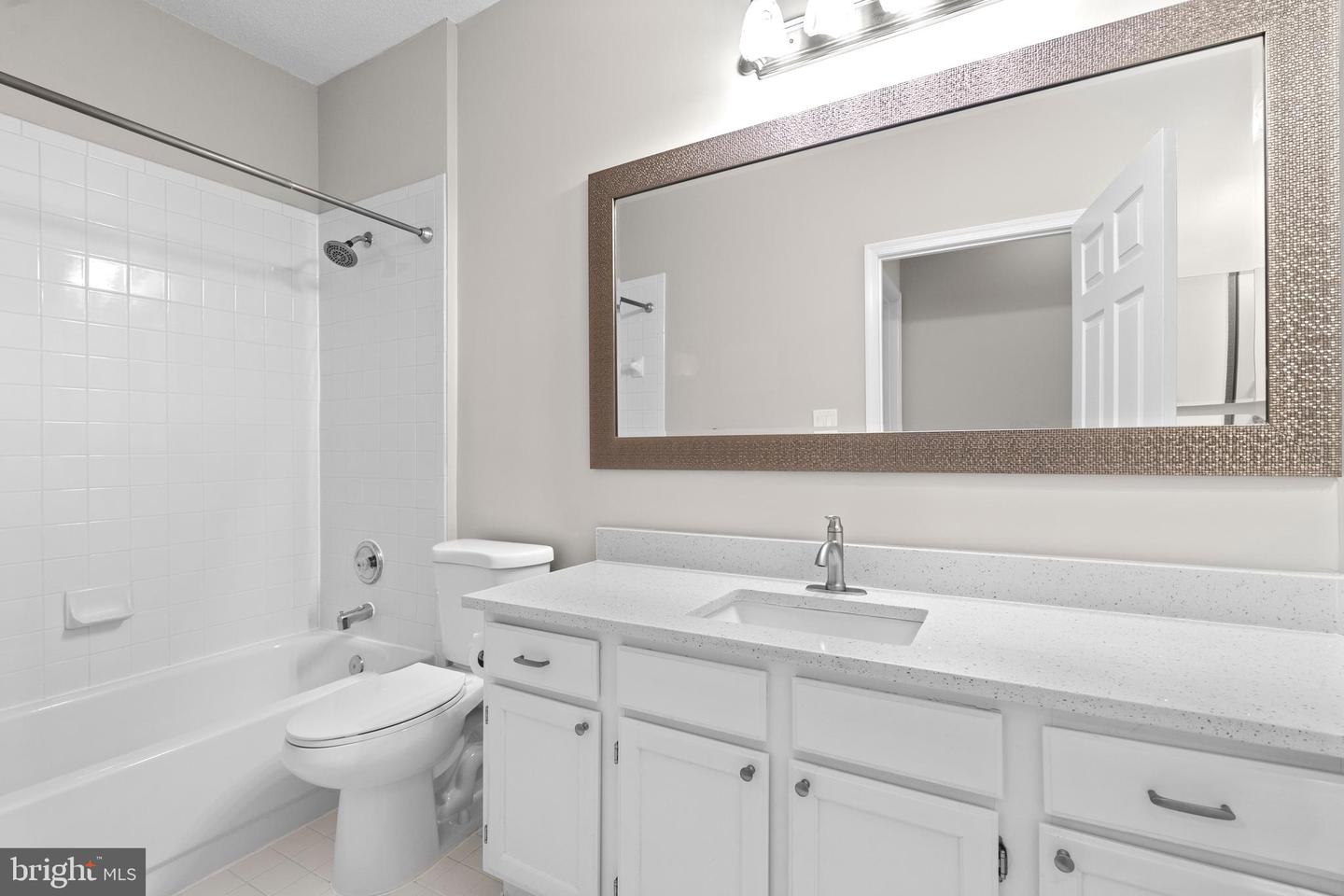 1701 Lake Shore Crest Dr #11 Property Photo 14