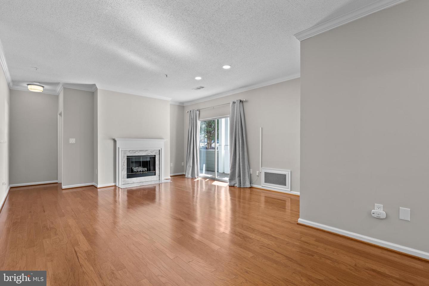 1701 Lake Shore Crest Dr #11 Property Photo 20