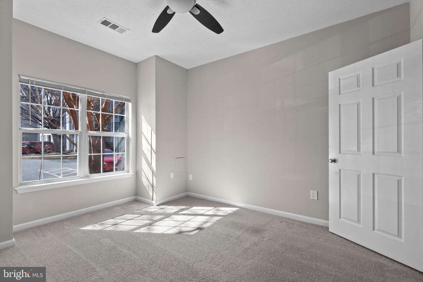 1701 Lake Shore Crest Dr #11 Property Photo 24