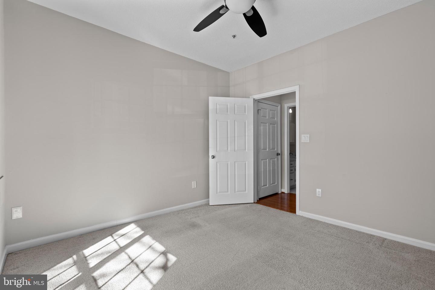 1701 Lake Shore Crest Dr #11 Property Photo 25