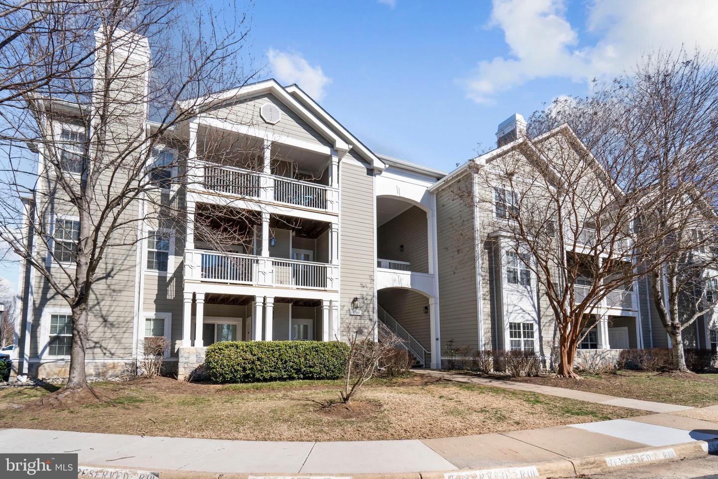 1701 Lake Shore Crest Dr #11 Property Photo 34