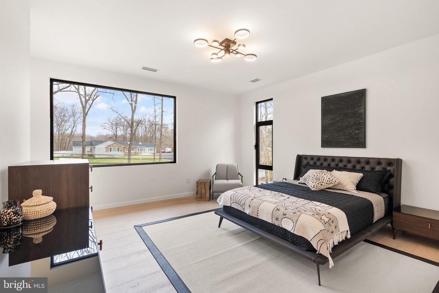 1803 Dumbarton St Property Photo 33