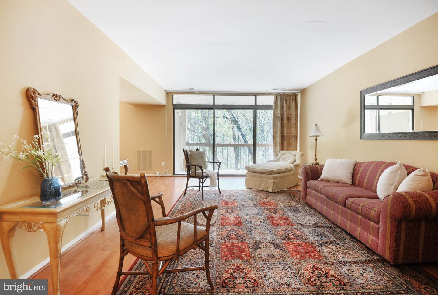 1675 Parkcrest Cir #4e/300 Property Photo