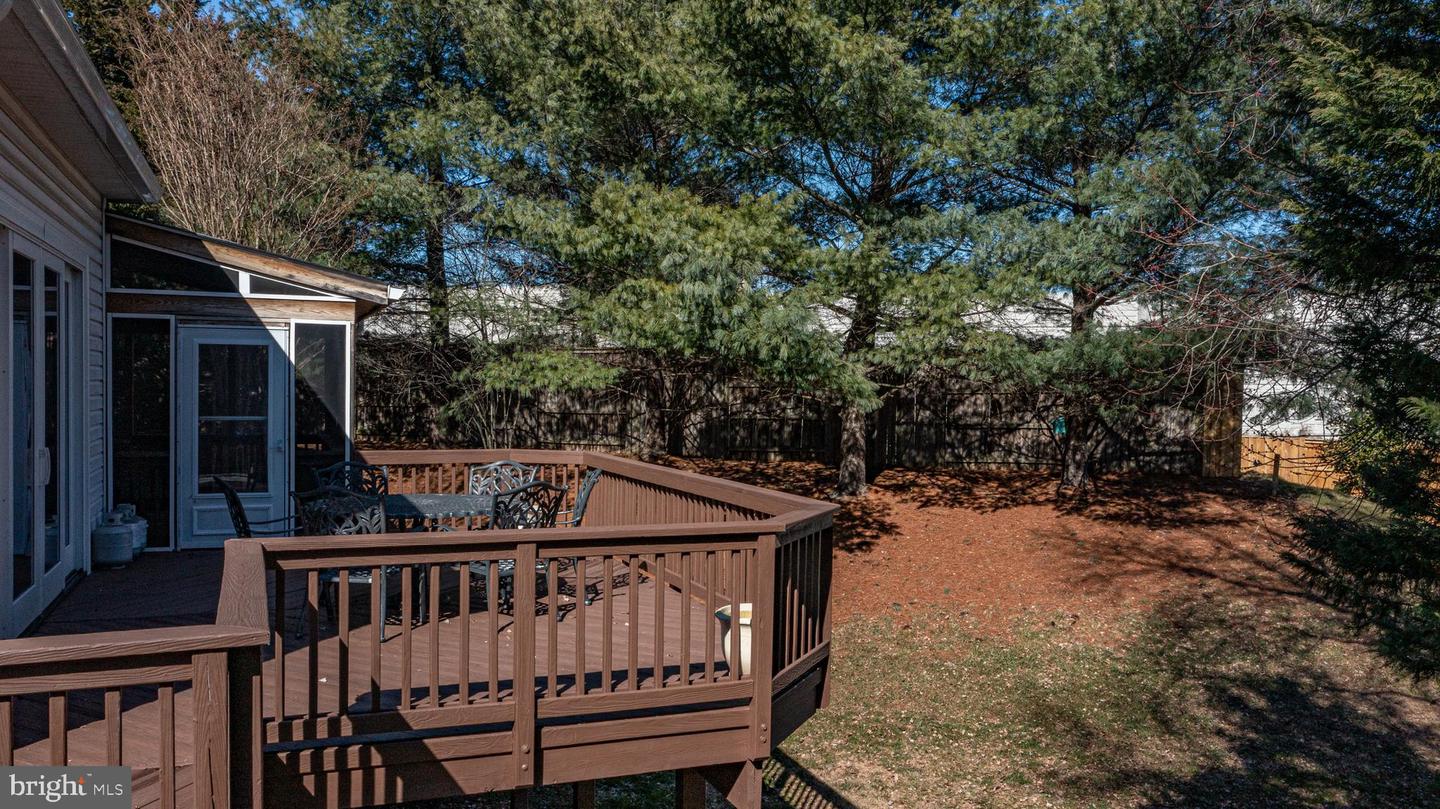 1155 Meadowlook Ct Property Photo 26